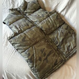 Old Navy puffer vest big boys